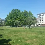 아파트 Domaine Flore Dauphin *