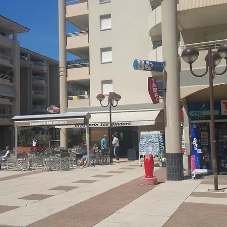 Domaine Flore Apartment *