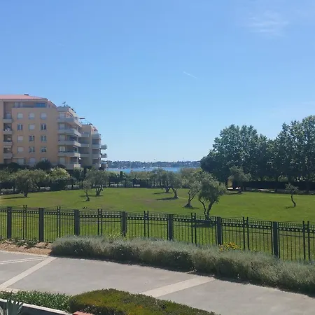 Apartment Domaine Flore Dauphin