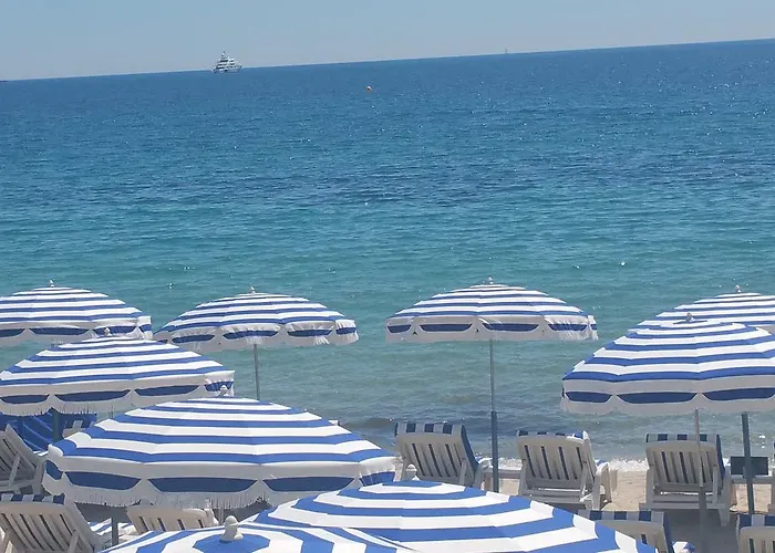 Domaine Flore Dauphin Appartement *